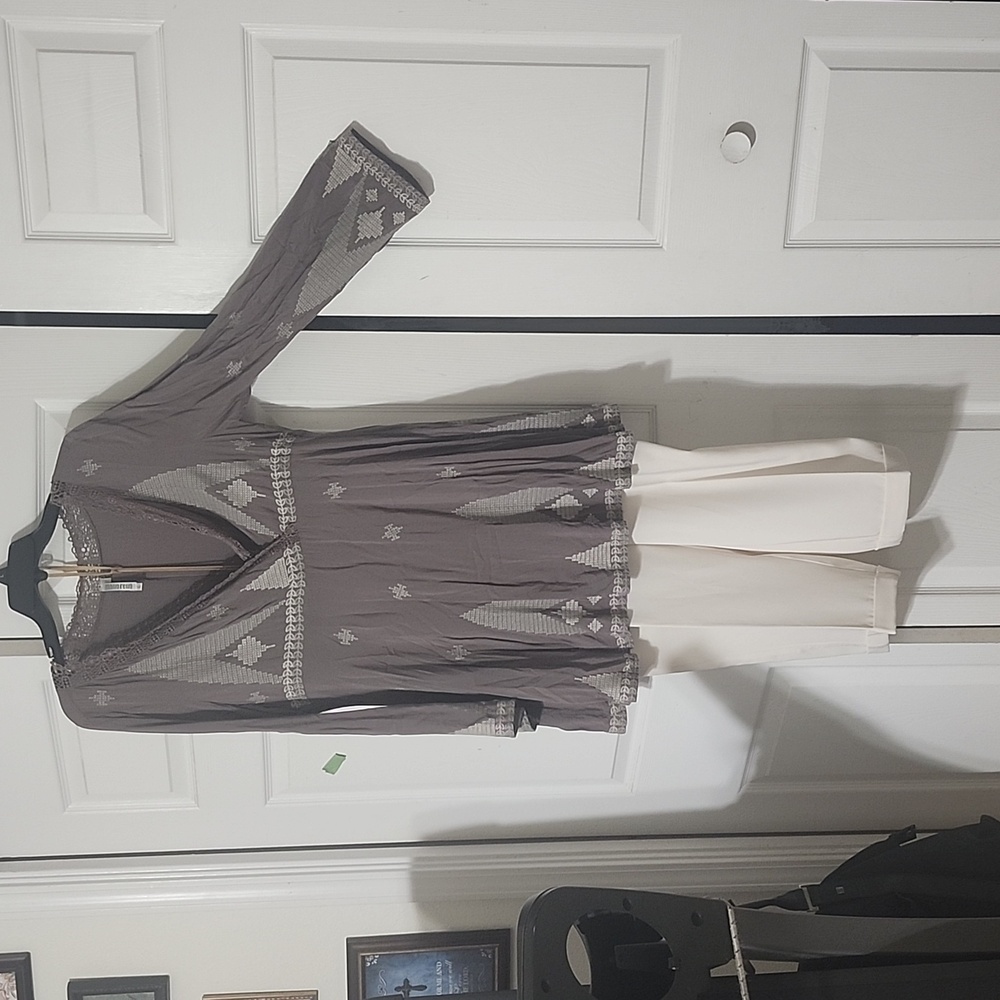 Beautiful Taupe  & beige  colored top.  & Beige colored dress capris